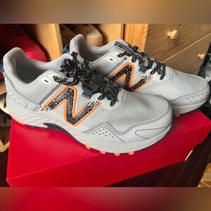 New Balance Men’s 410 V8